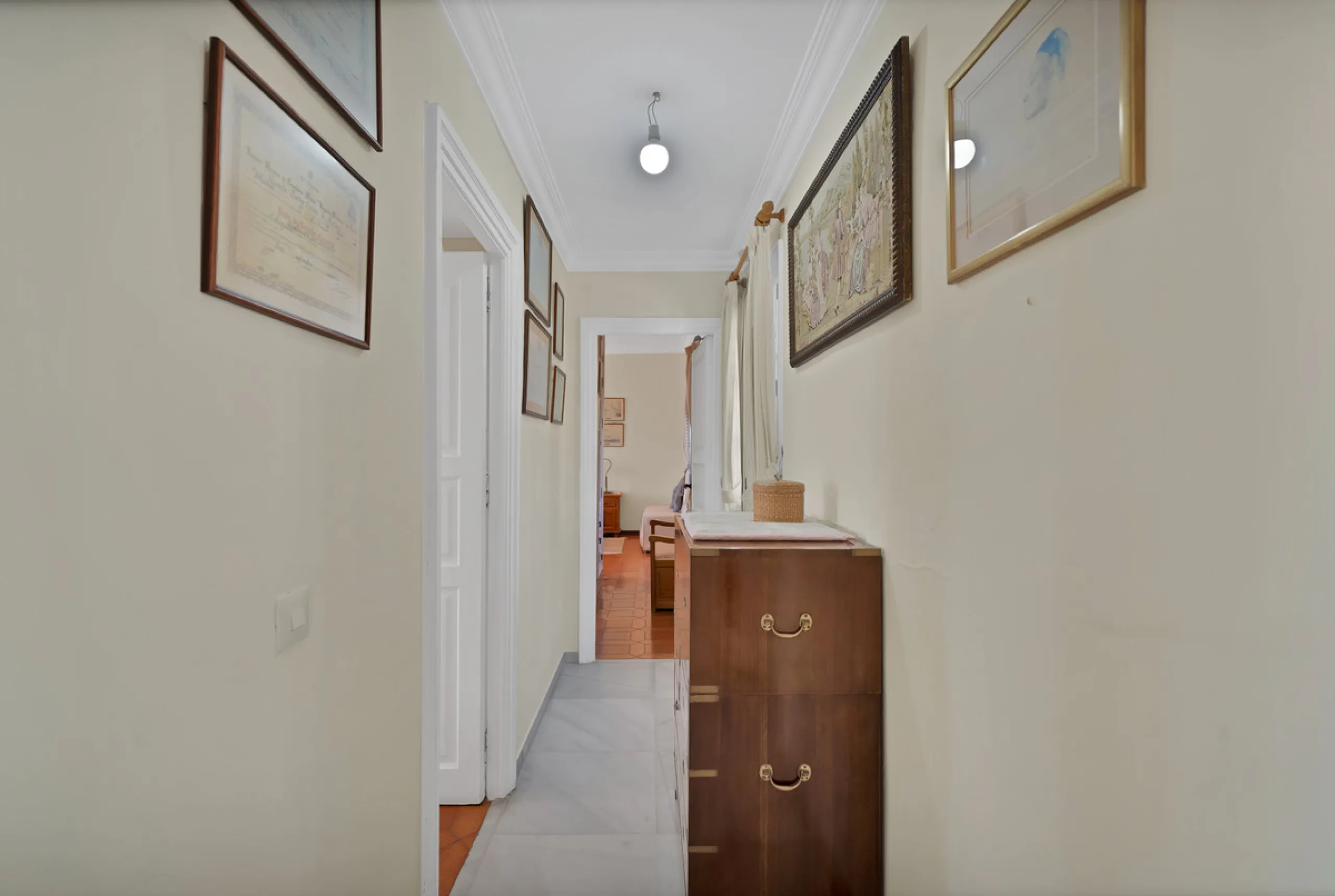 Detached Villa for Sale in Nueva Andalucía, Marbella – Prime Location with Sea Views