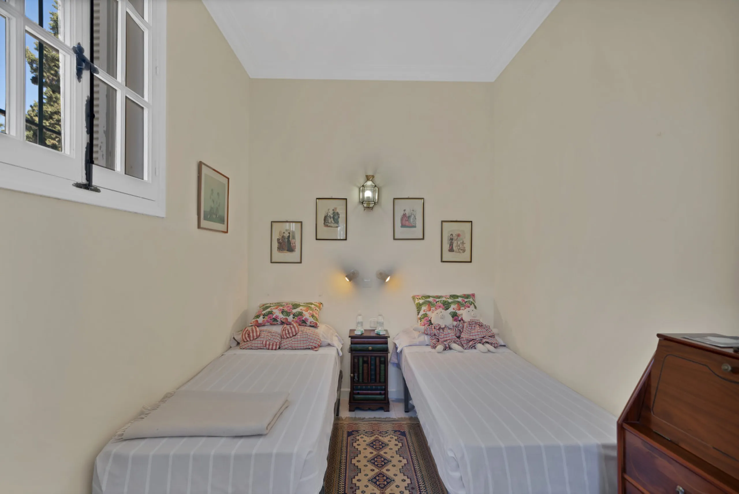 Detached Villa for Sale in Nueva Andalucía, Marbella – Prime Location with Sea Views