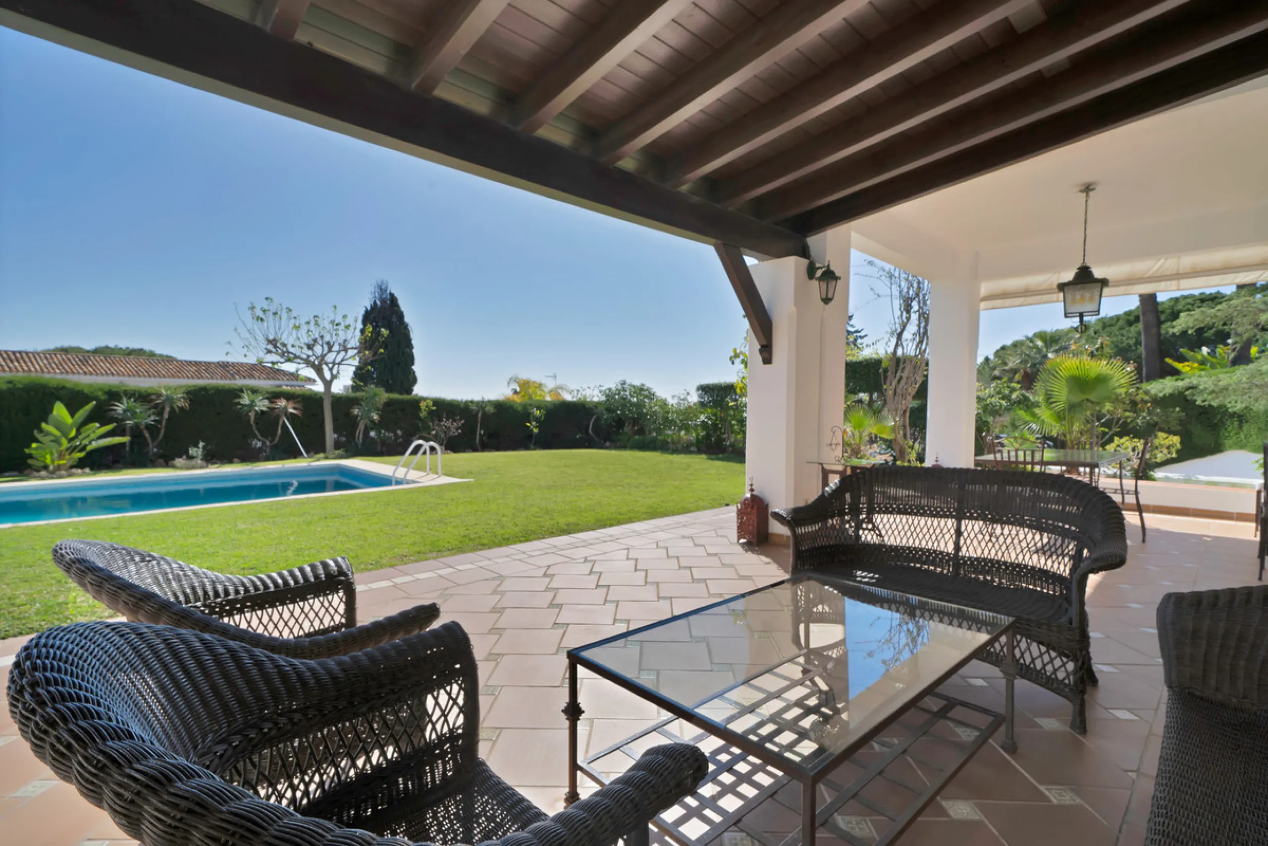 Detached Villa for Sale in Nueva Andalucía, Marbella – Prime Location with Sea Views