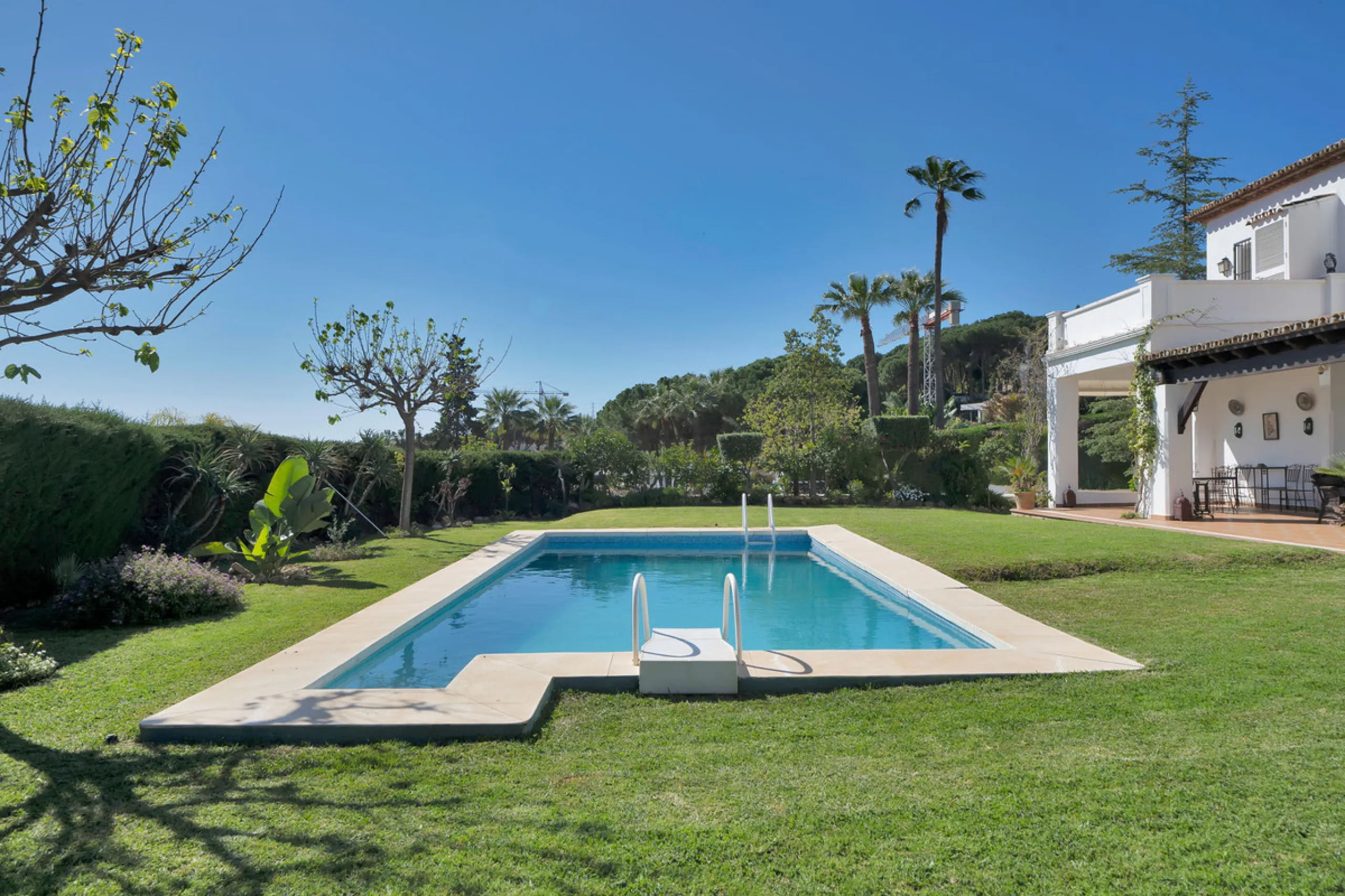 Detached Villa for Sale in Nueva Andalucía, Marbella – Prime Location with Sea Views
