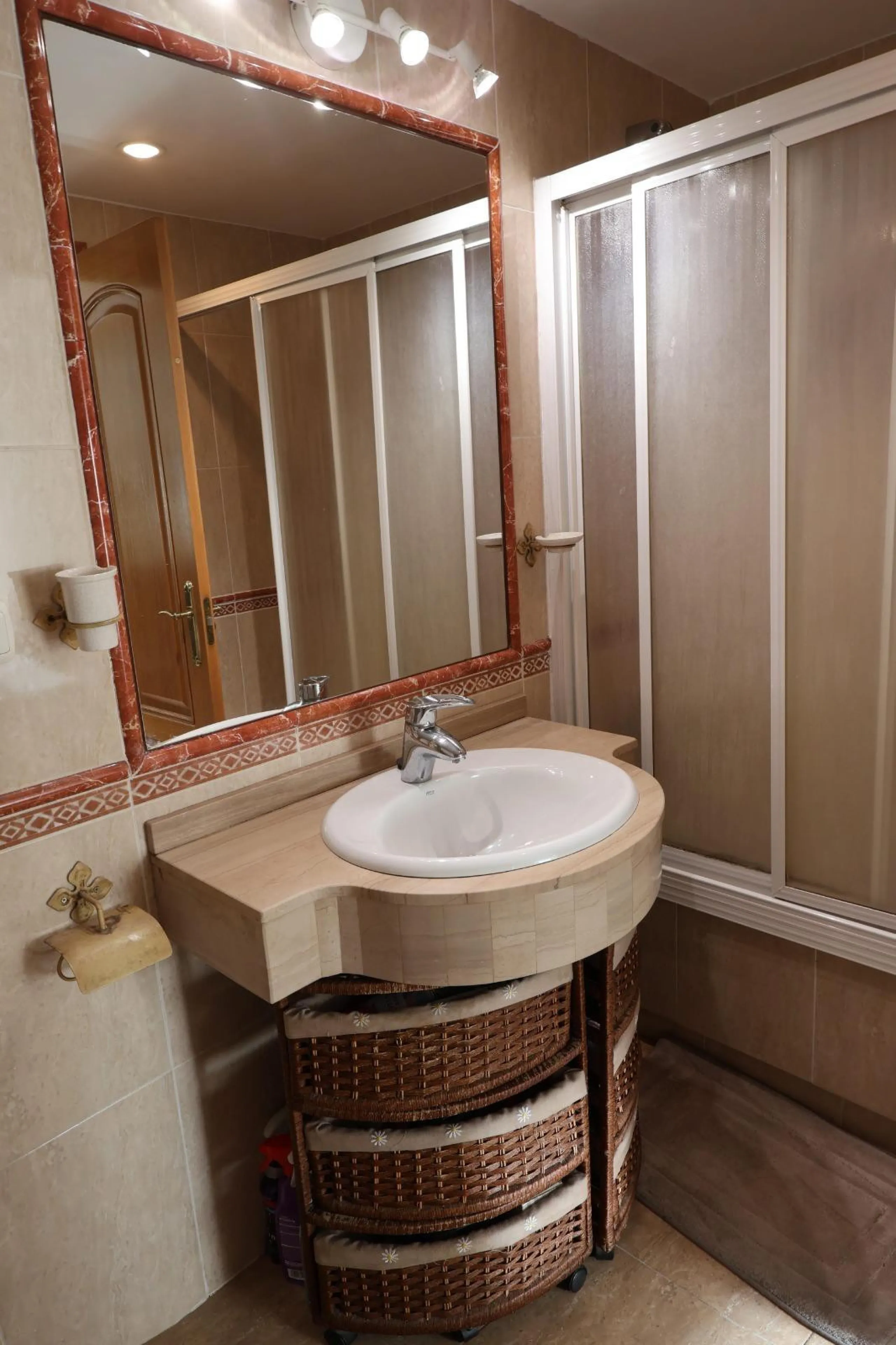 Apartment - Middle Floor Apartment в продаже в Benalmadena, Málaga. В доме 2 спален и 2 ванных комнат. Площадь дома 68 м²