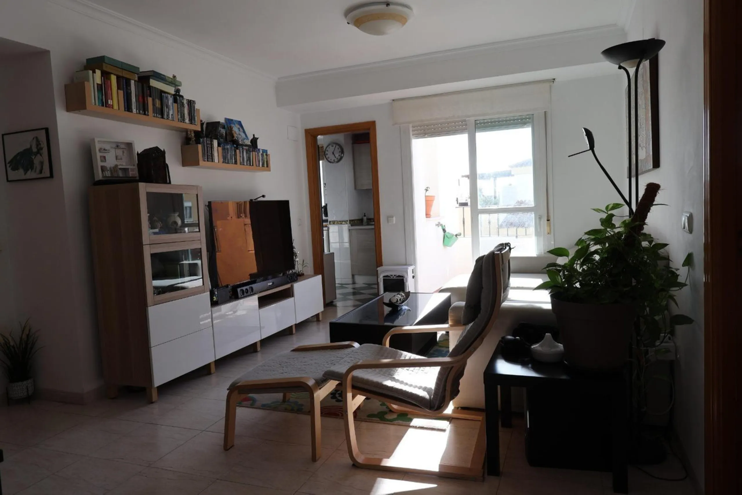 Apartment - Middle Floor Apartment в продаже в Benalmadena, Málaga. В доме 2 спален и 2 ванных комнат. Площадь дома 68 м²