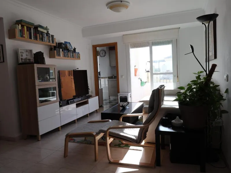 Apartment - Middle Floor Apartment в продаже в Benalmadena, Málaga. В доме 2 спален и 2 ванных комнат. Площадь дома 68 м²