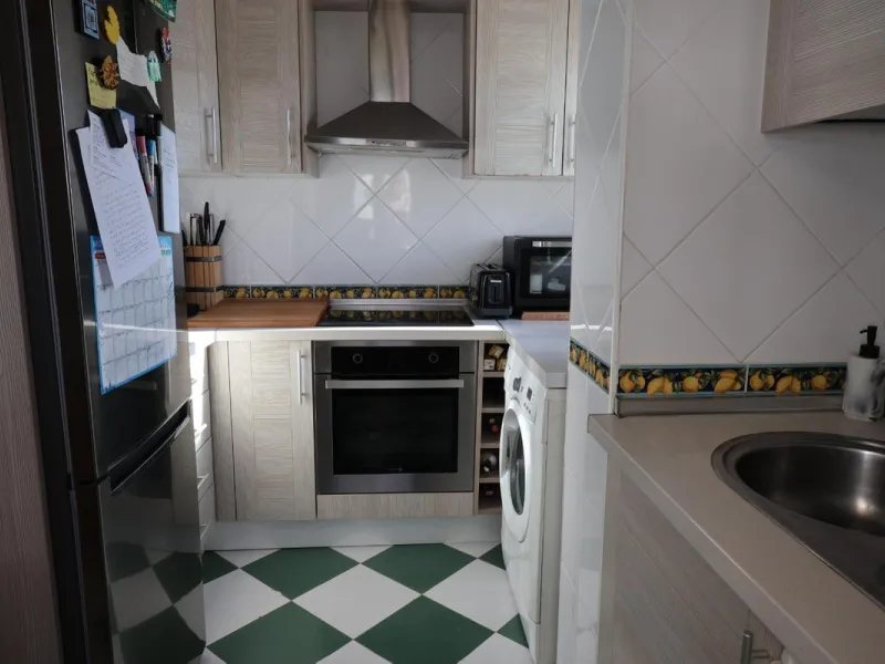 Apartment - Middle Floor Apartment в продаже в Benalmadena, Málaga. В доме 2 спален и 2 ванных комнат. Площадь дома 68 м²