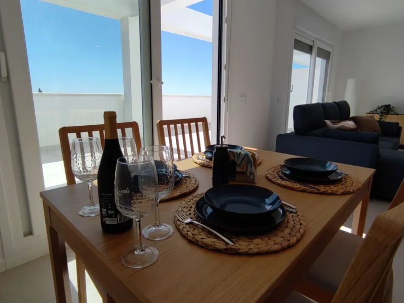 Apartment - Penthouse в продаже в Estepona, Málaga. В доме 2 спален и 2 ванных комнат. Площадь дома 92 м²