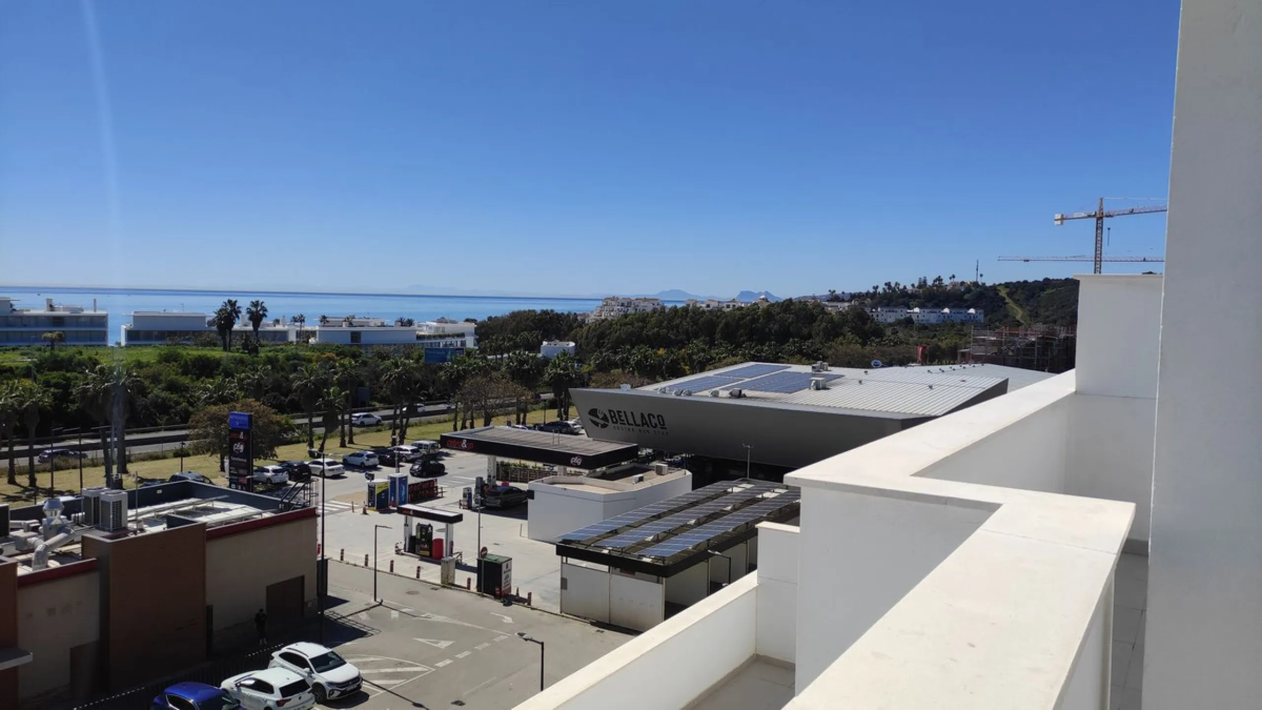Apartment - Penthouse в продаже в Estepona, Málaga. В доме 2 спален и 2 ванных комнат. Площадь дома 92 м²