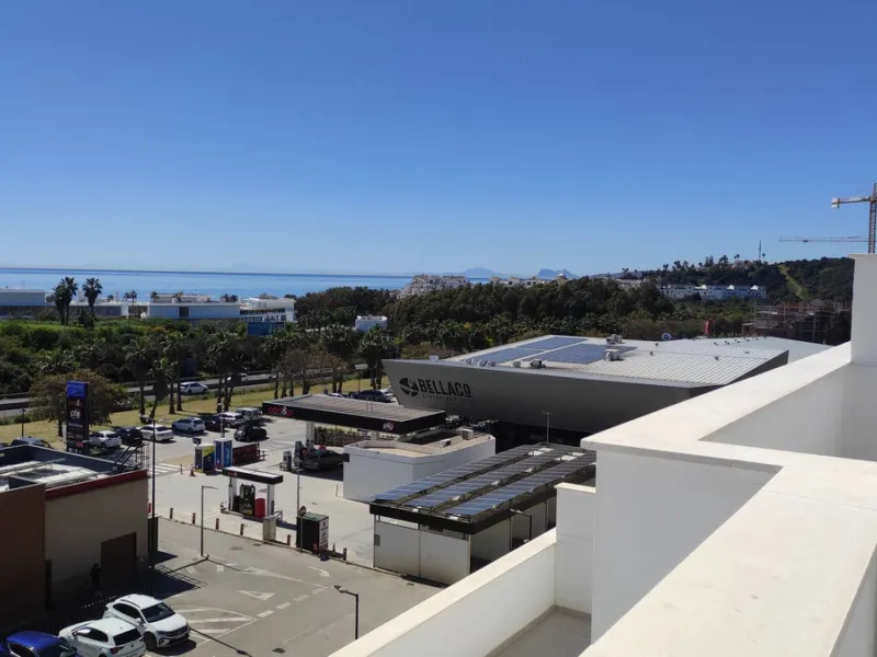 Apartment - Penthouse в продаже в Estepona, Málaga. В доме 2 спален и 2 ванных комнат. Площадь дома 92 м²
