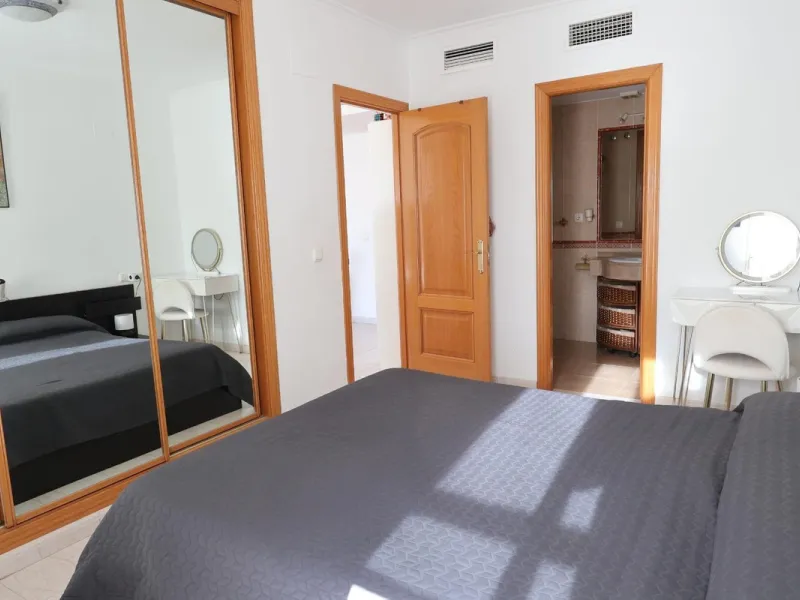 Apartment - Middle Floor Apartment в продаже в Benalmadena, Málaga. В доме 2 спален и 2 ванных комнат. Площадь дома 68 м²