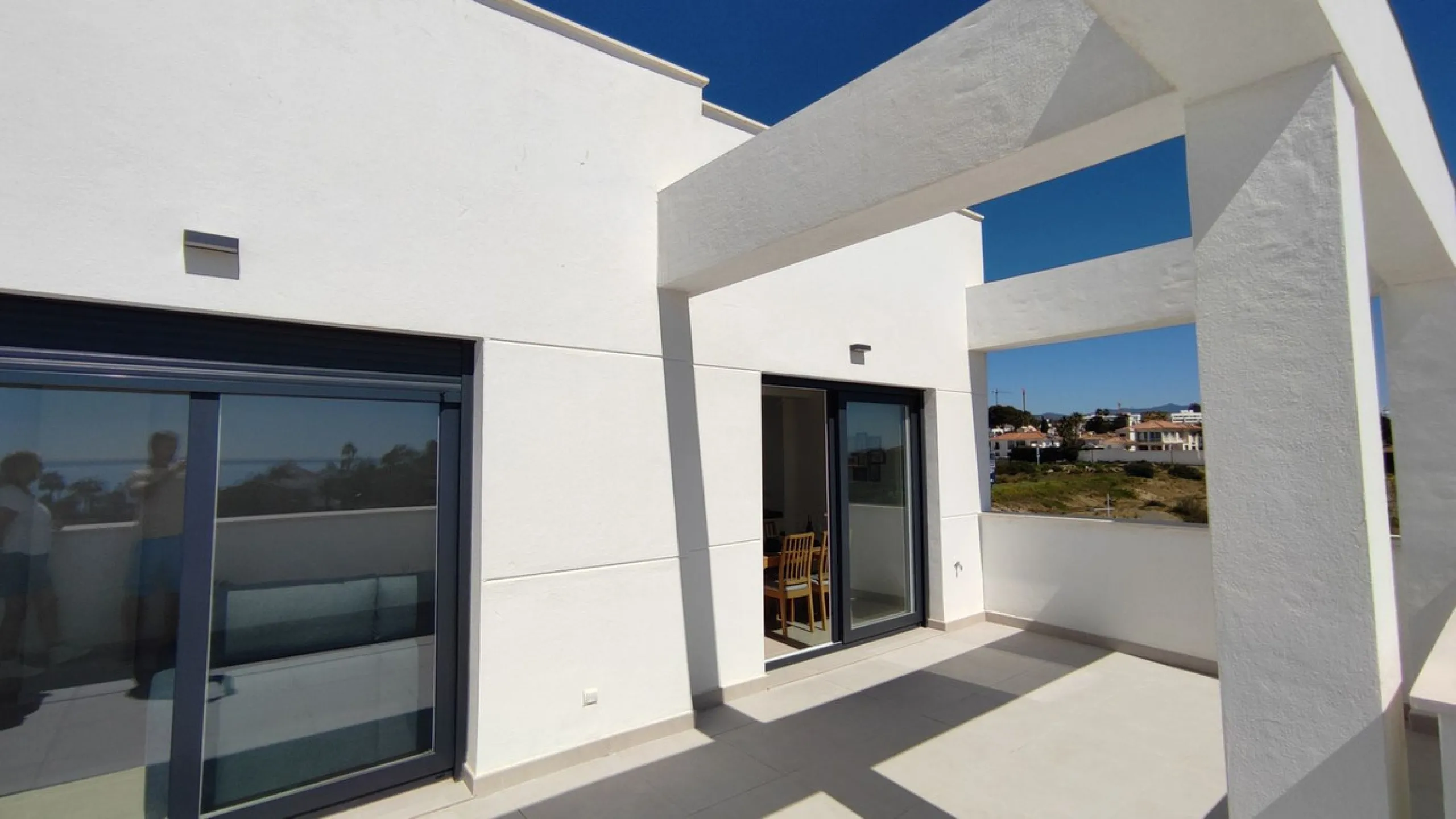 Apartment - Penthouse в продаже в Estepona, Málaga. В доме 2 спален и 2 ванных комнат. Площадь дома 92 м²