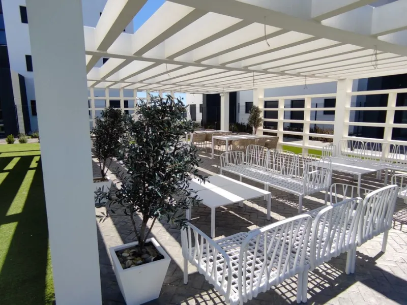 Apartment - Penthouse в продаже в Estepona, Málaga. В доме 2 спален и 2 ванных комнат. Площадь дома 92 м²