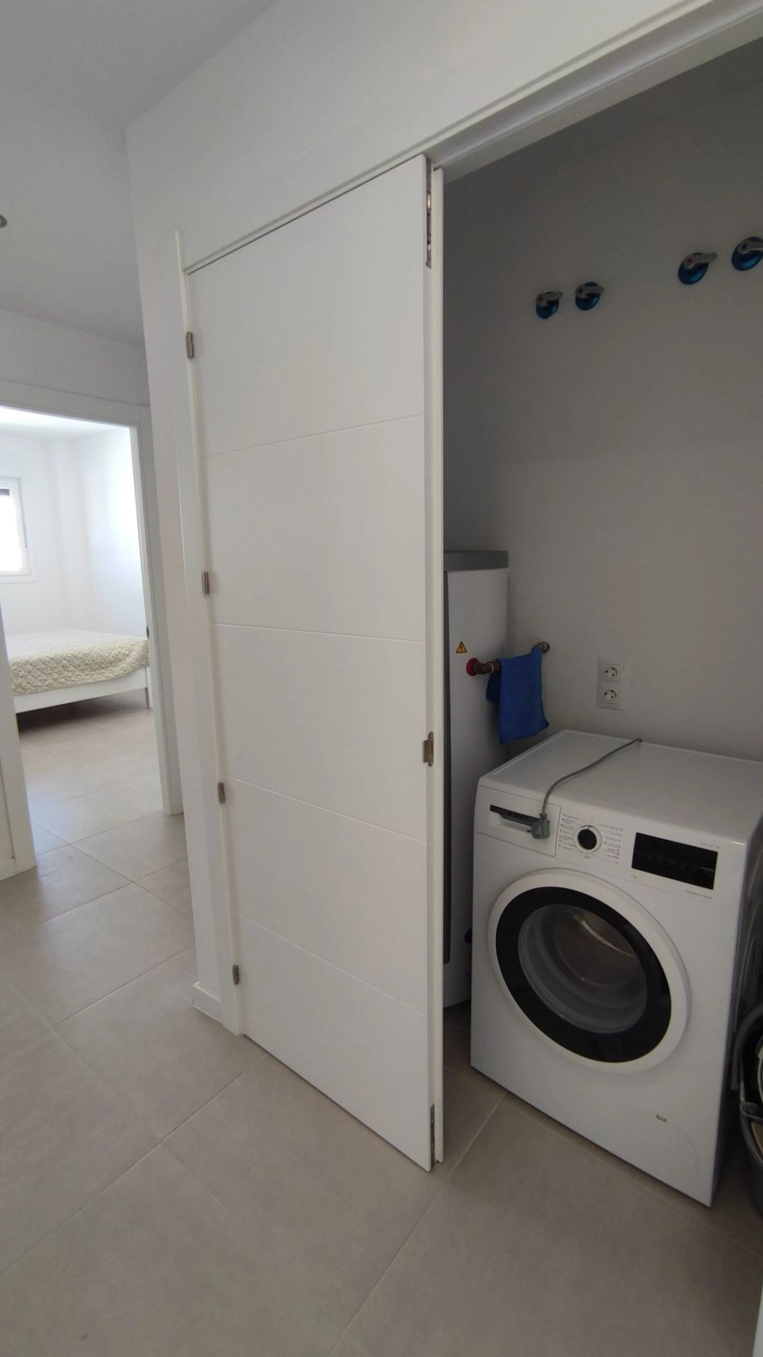 Apartment - Penthouse в продаже в Estepona, Málaga. В доме 2 спален и 2 ванных комнат. Площадь дома 92 м²