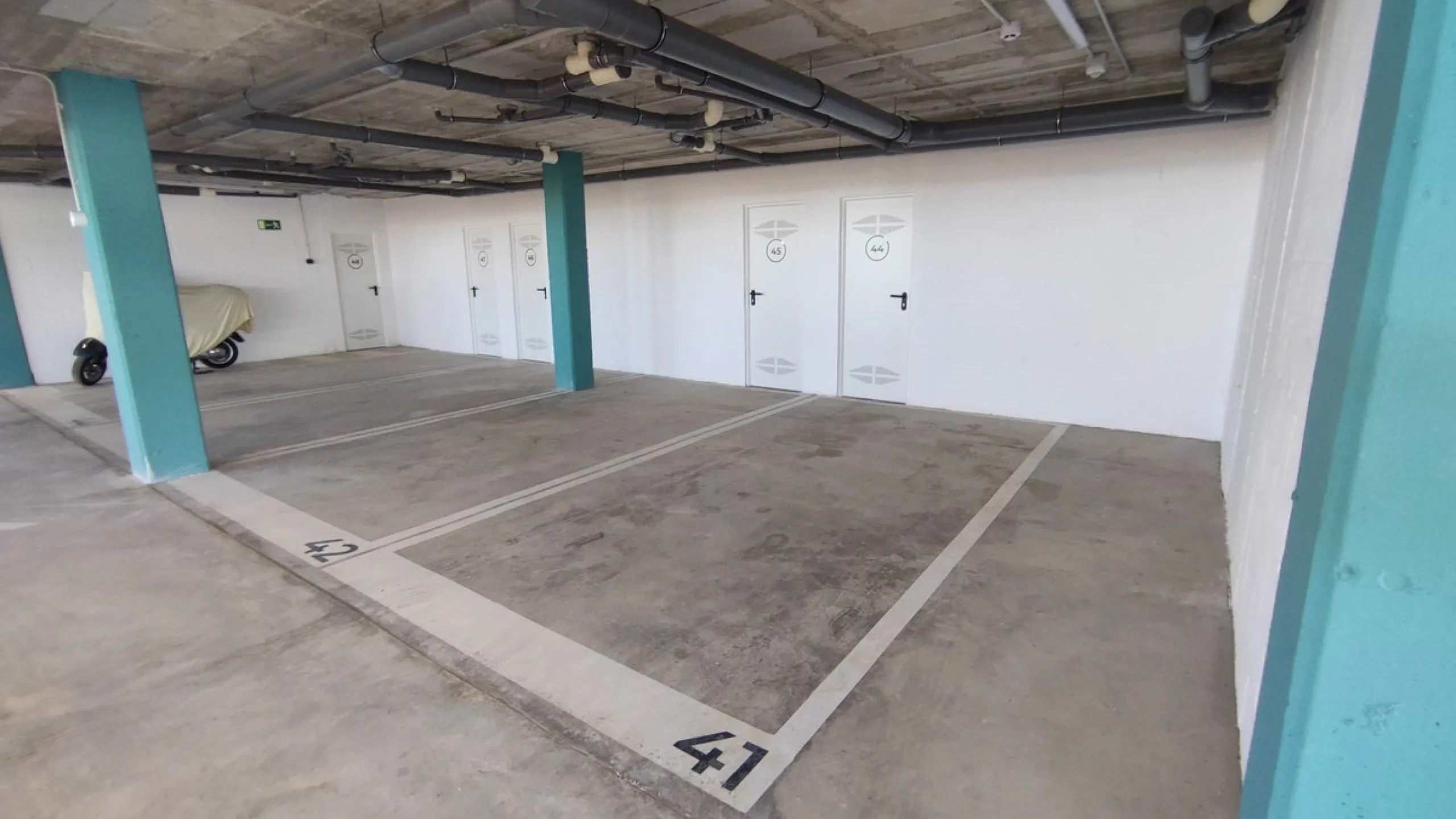 Apartment - Penthouse в продаже в Estepona, Málaga. В доме 2 спален и 2 ванных комнат. Площадь дома 92 м²