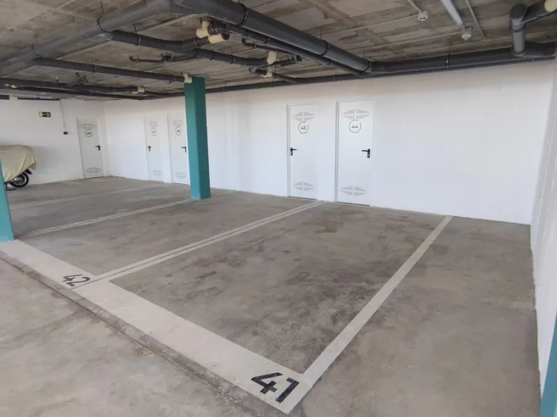 Apartment - Penthouse в продаже в Estepona, Málaga. В доме 2 спален и 2 ванных комнат. Площадь дома 92 м²