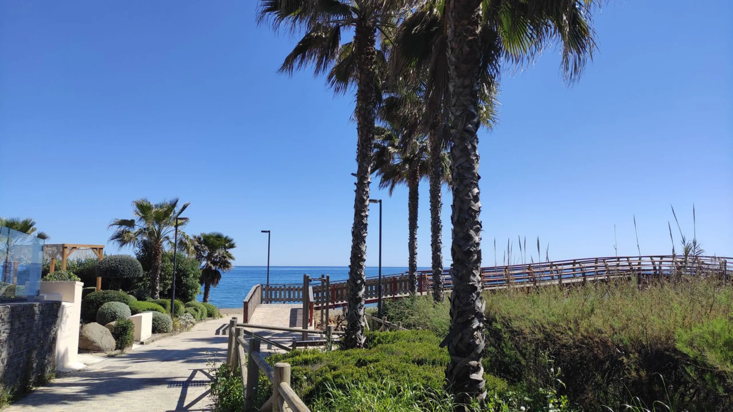 Apartment - Penthouse в продаже в Estepona, Málaga. В доме 2 спален и 2 ванных комнат. Площадь дома 92 м²