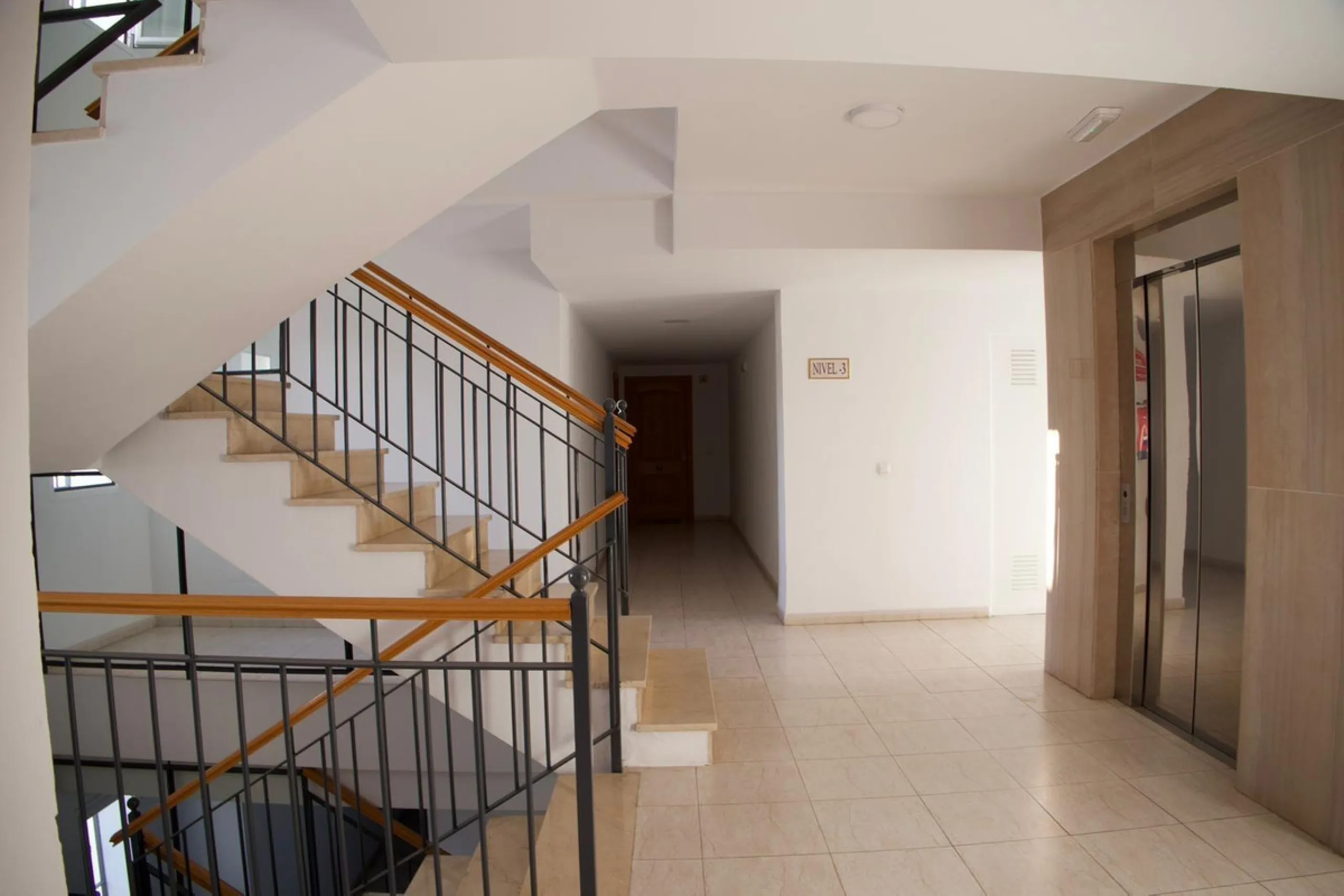 Apartment - Middle Floor Apartment в продаже в Benalmadena, Málaga. В доме 2 спален и 2 ванных комнат. Площадь дома 68 м²