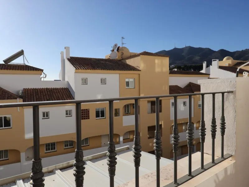 Apartment - Middle Floor Apartment в продаже в Benalmadena, Málaga. В доме 2 спален и 2 ванных комнат. Площадь дома 68 м²