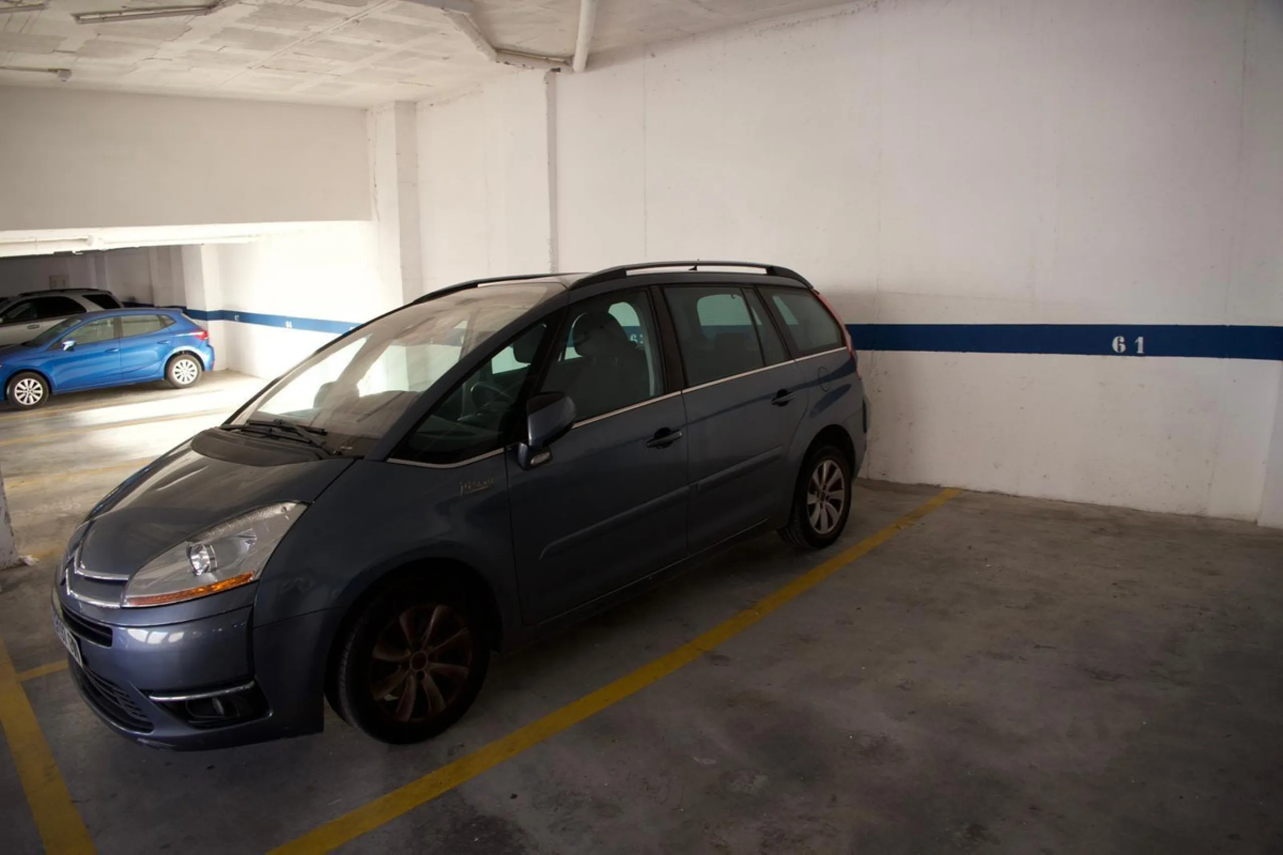 Apartment - Middle Floor Apartment в продаже в Benalmadena, Málaga. В доме 2 спален и 2 ванных комнат. Площадь дома 68 м²