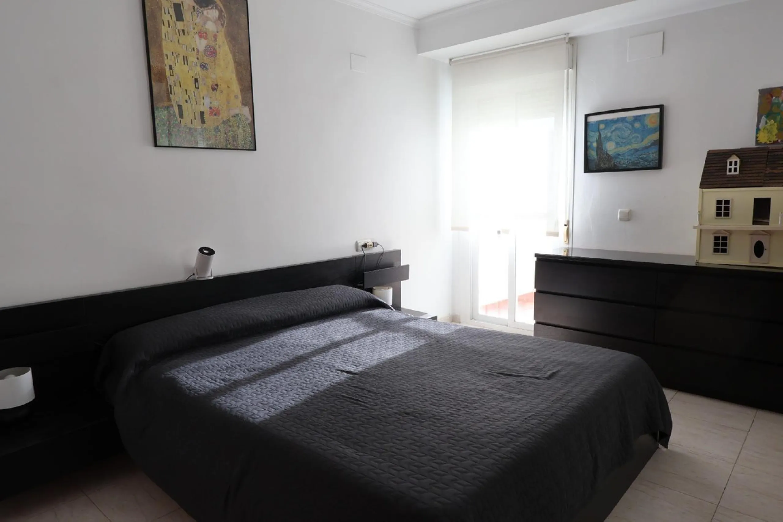 Apartment - Middle Floor Apartment в продаже в Benalmadena, Málaga. В доме 2 спален и 2 ванных комнат. Площадь дома 68 м²