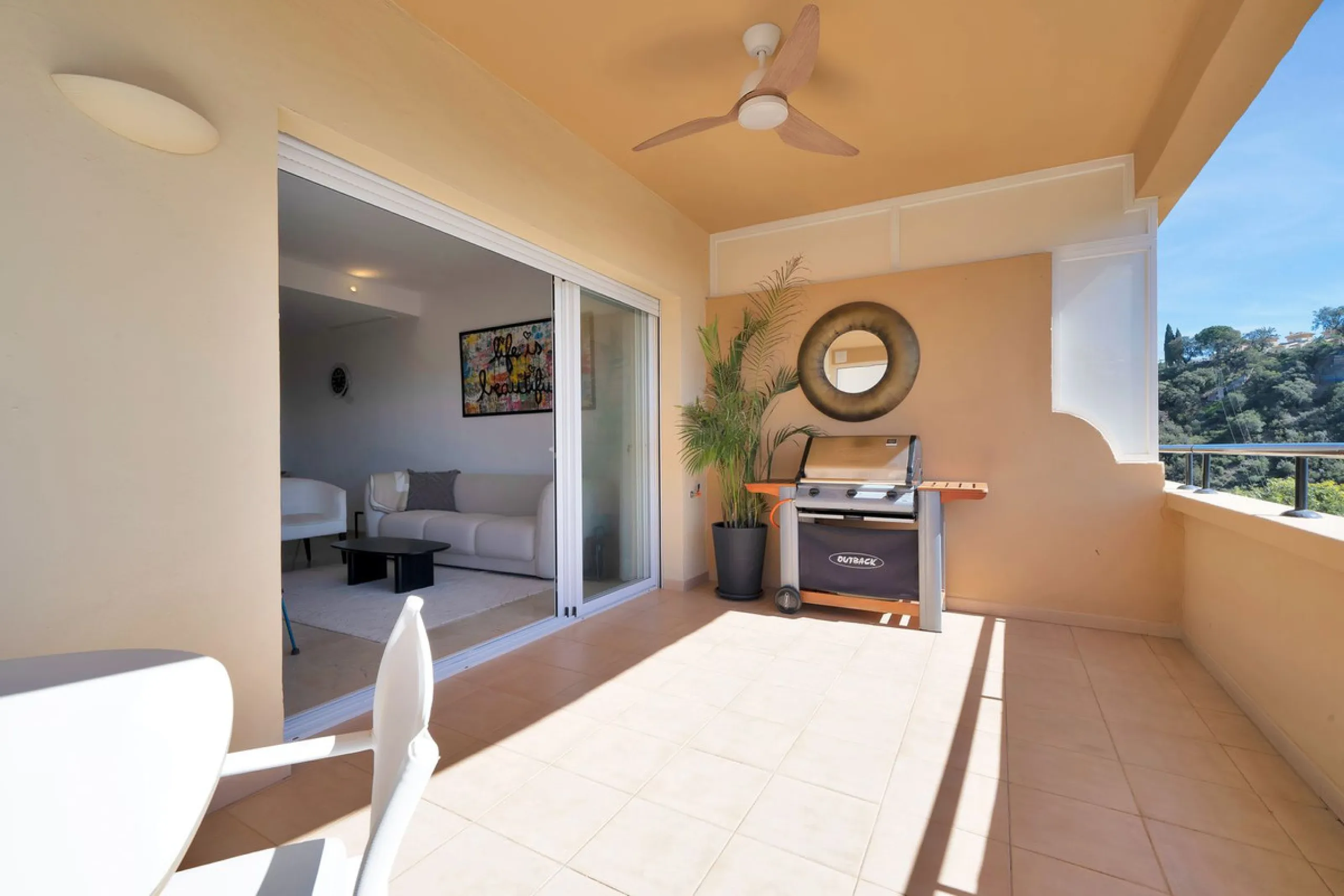 Located in the sought-after Elviria Hills community, this well-positioned 2-bedroom, 2-bathroom apartment offers stunning panoramic sea views and a full south-facing orientation. Situated in one of the best blocks of the development, this home provides a 