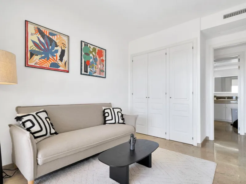 Located in the sought-after Elviria Hills community, this well-positioned 2-bedroom, 2-bathroom apartment offers stunning panoramic sea views and a full south-facing orientation. Situated in one of the best blocks of the development, this home provides a 