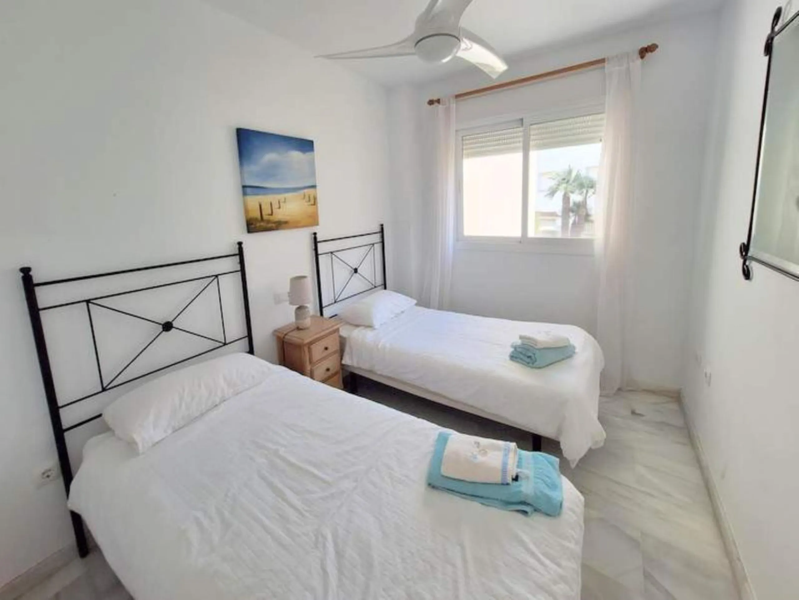 Apartment - Penthouse Duplex в продаже в Casares, Málaga. В доме 3 спален и 3 ванных комнат. Площадь дома 140 м²