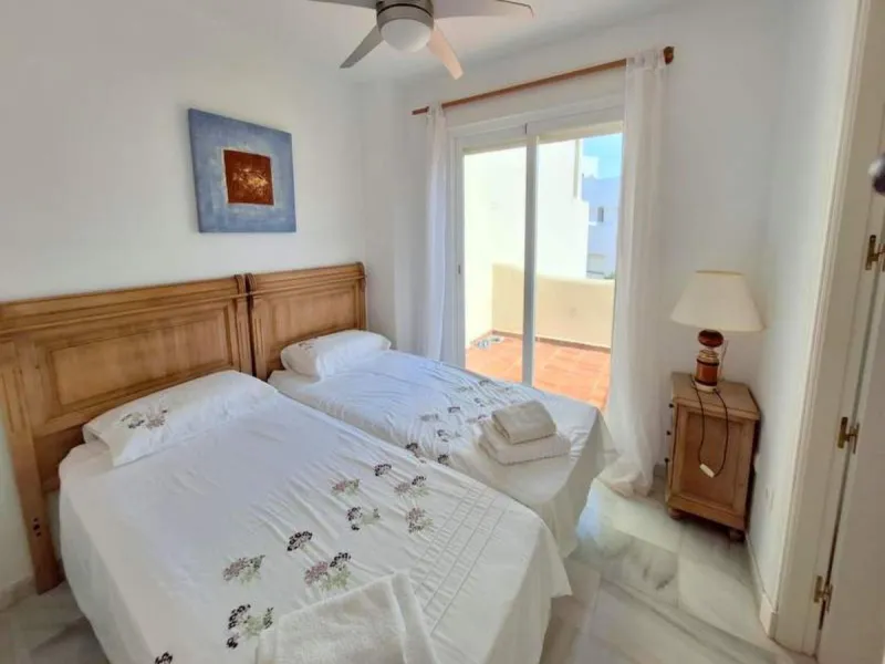 Apartment - Penthouse Duplex в продаже в Casares, Málaga. В доме 3 спален и 3 ванных комнат. Площадь дома 140 м²