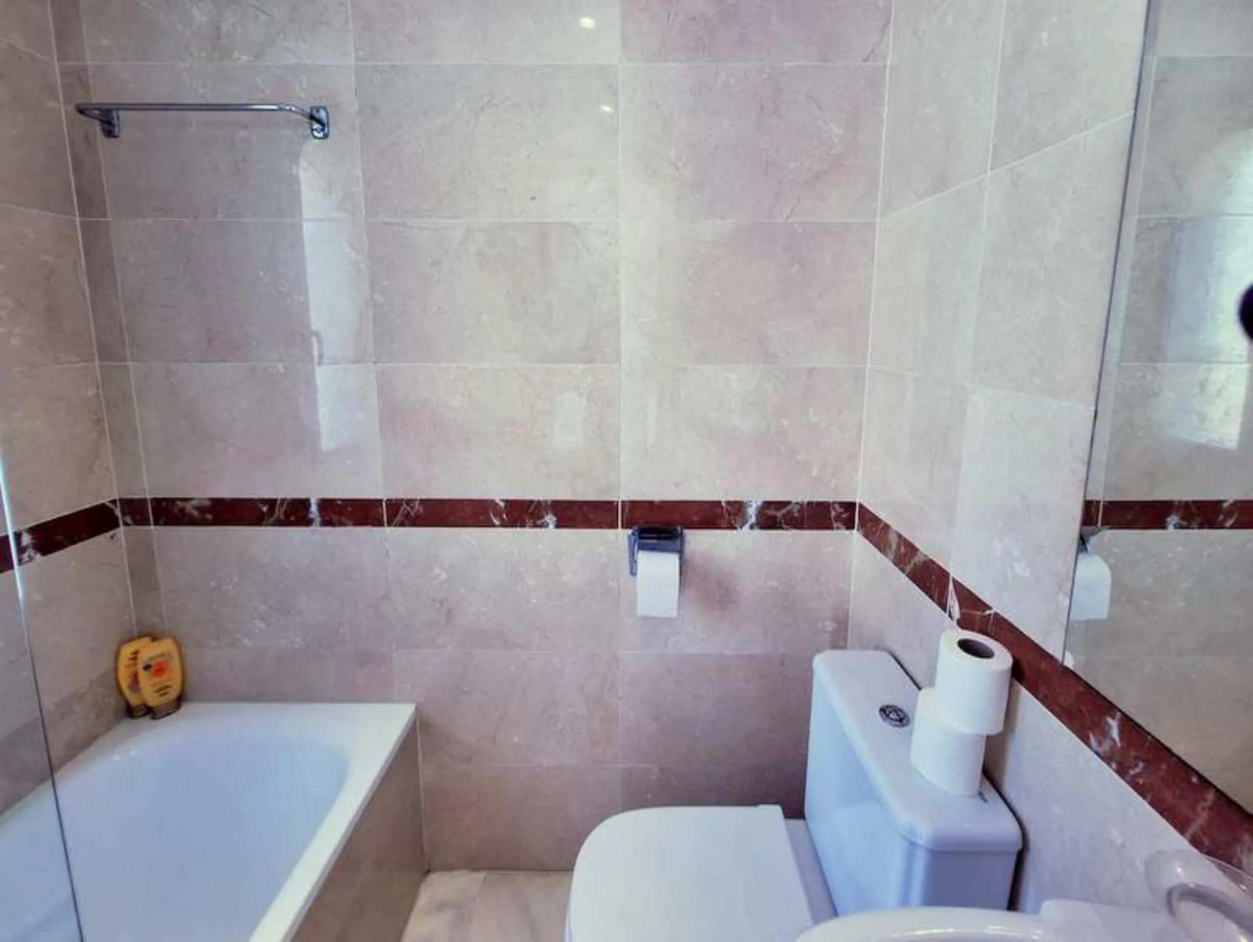 Apartment - Penthouse Duplex в продаже в Casares, Málaga. В доме 3 спален и 3 ванных комнат. Площадь дома 140 м²