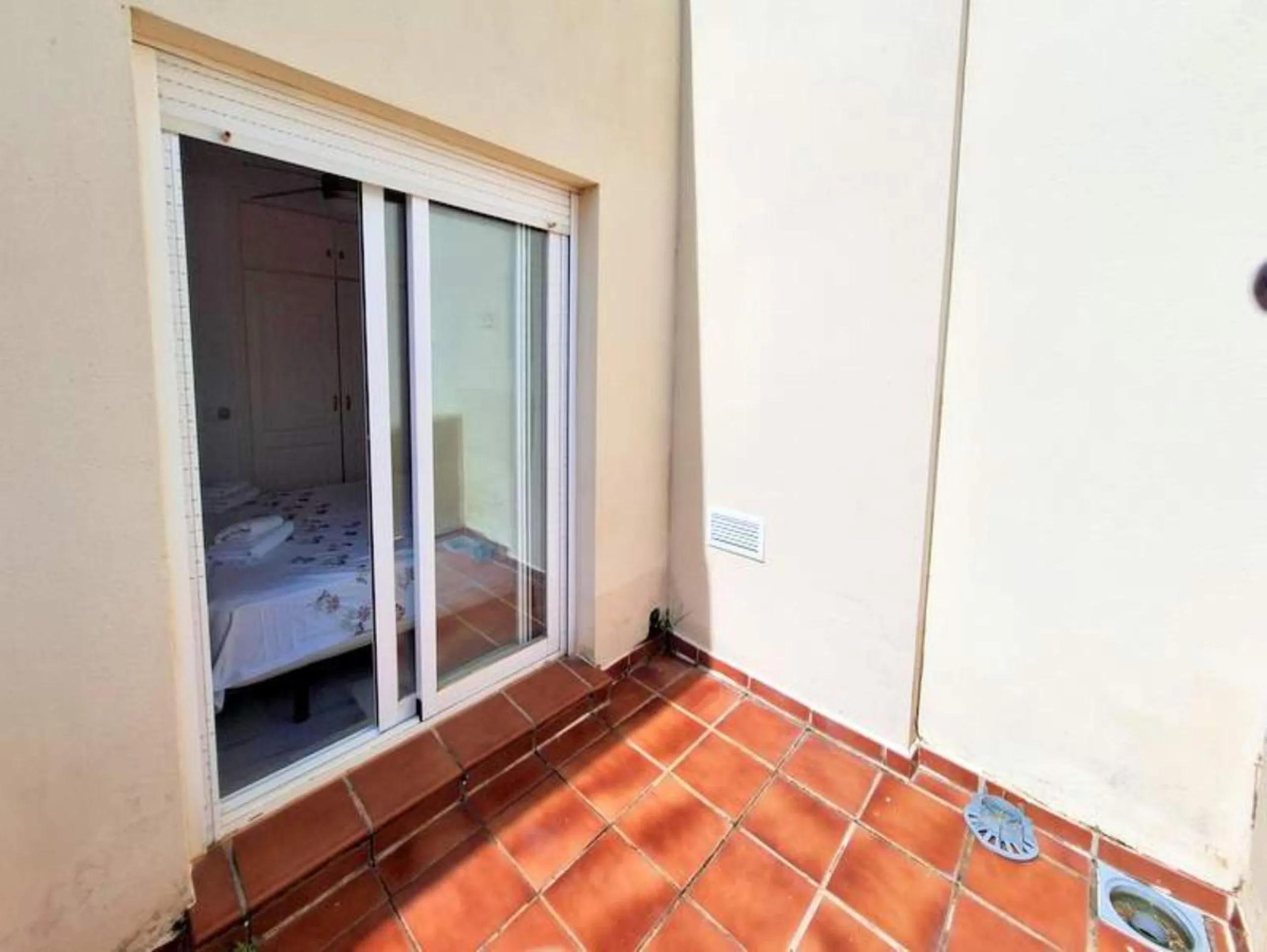 Apartment - Penthouse Duplex в продаже в Casares, Málaga. В доме 3 спален и 3 ванных комнат. Площадь дома 140 м²