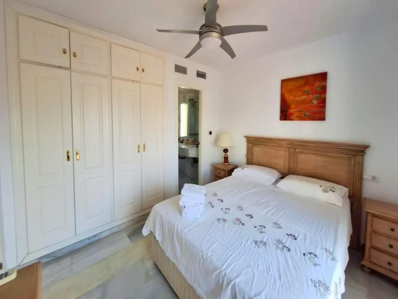 Apartment - Penthouse Duplex в продаже в Casares, Málaga. В доме 3 спален и 3 ванных комнат. Площадь дома 140 м²