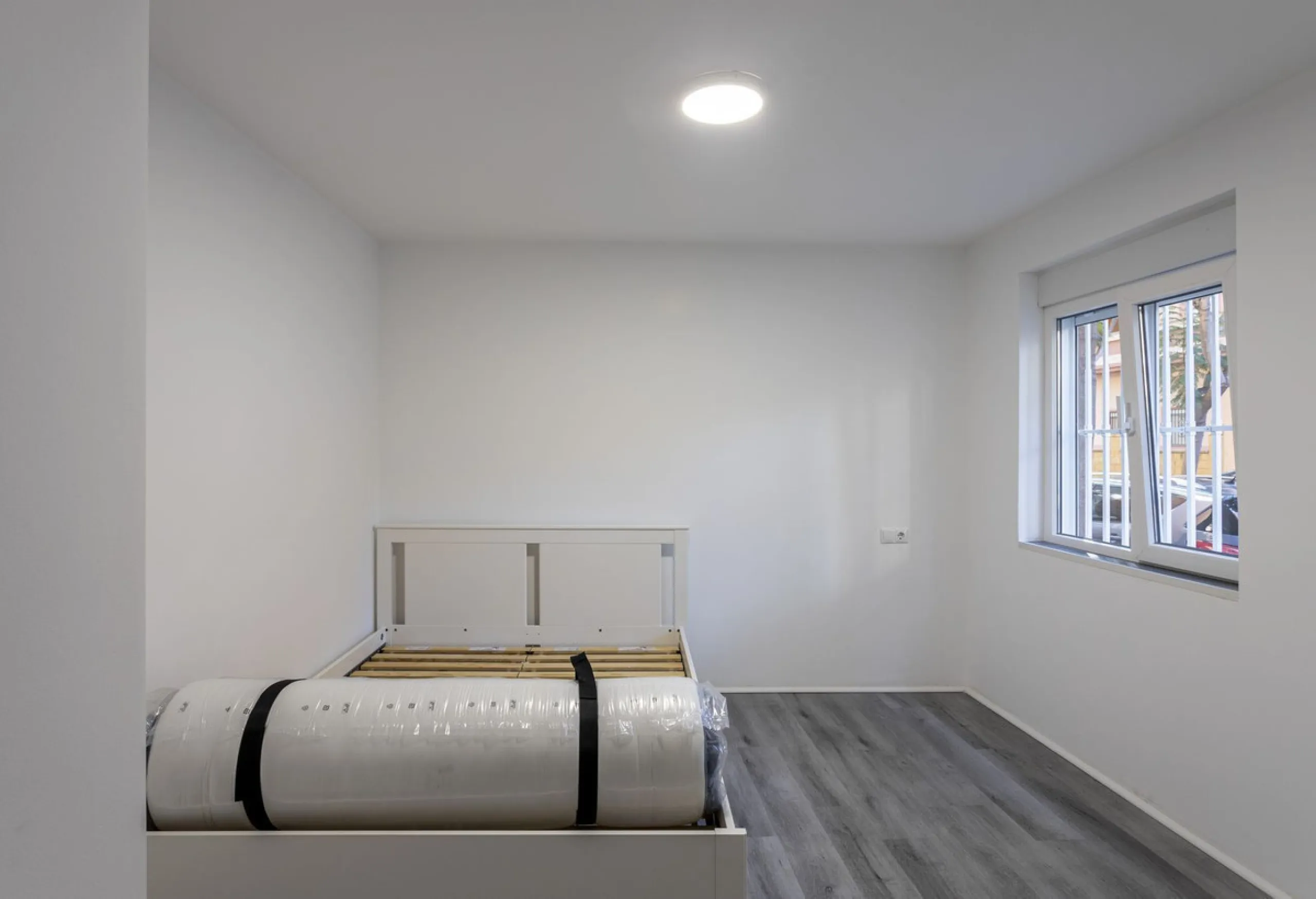 We present you this outstanding property located in the heart of Fuengirola, comprising two well-designed 1-bedroom, 1-bathroom apartments. It was recently fully renovated, including updated electrical systems and plumbing.  Situated just a minute's walk 