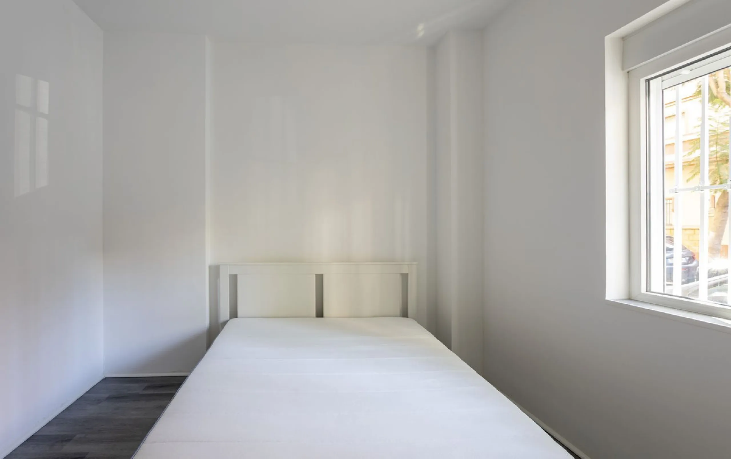 We present you this outstanding property located in the heart of Fuengirola, comprising two well-designed 1-bedroom, 1-bathroom apartments. It was recently fully renovated, including updated electrical systems and plumbing.  Situated just a minute's walk 