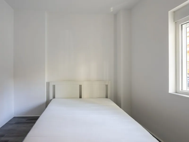 We present you this outstanding property located in the heart of Fuengirola, comprising two well-designed 1-bedroom, 1-bathroom apartments. It was recently fully renovated, including updated electrical systems and plumbing.  Situated just a minute's walk 