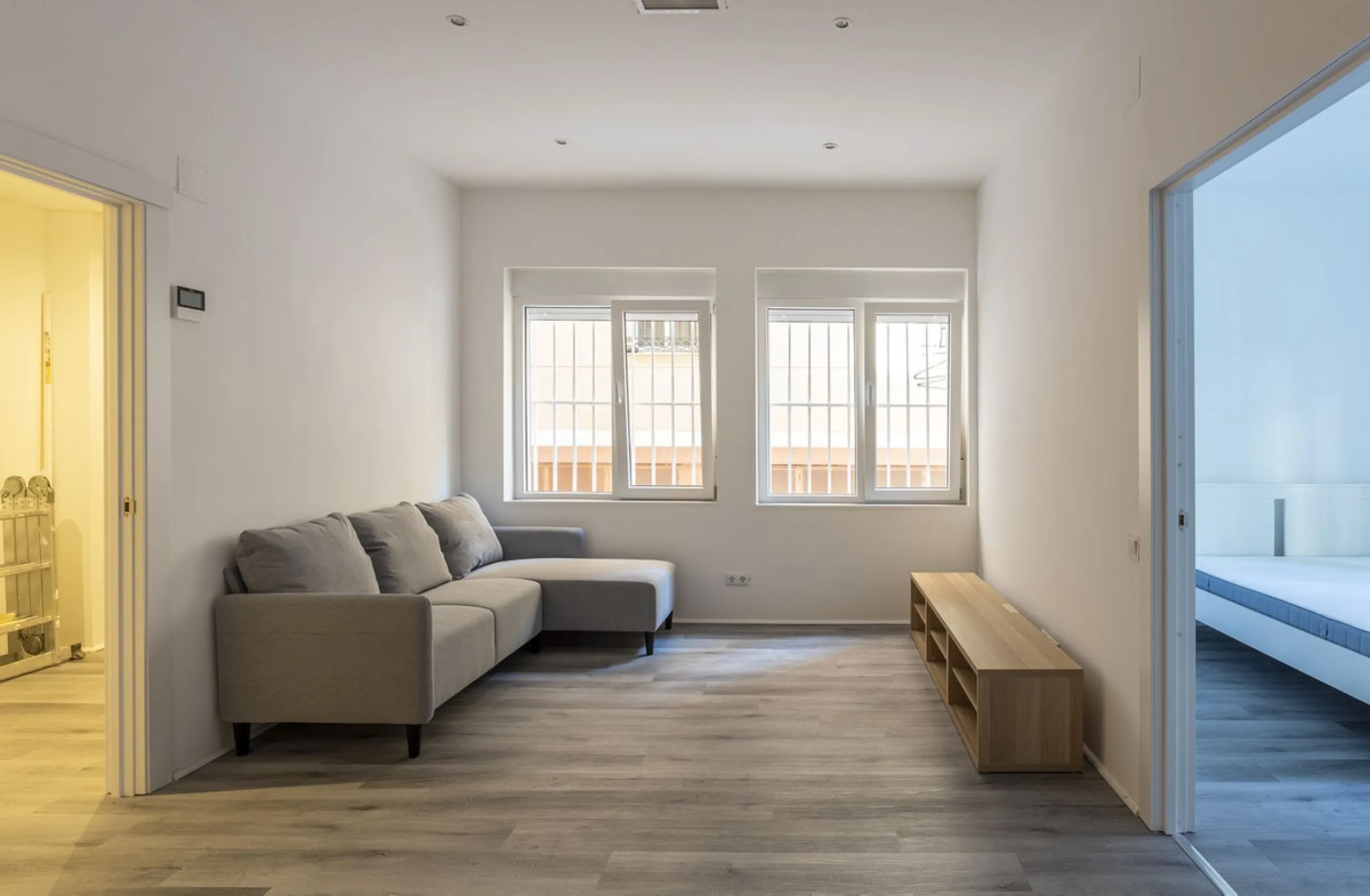 We present you this outstanding property located in the heart of Fuengirola, comprising two well-designed 1-bedroom, 1-bathroom apartments. It was recently fully renovated, including updated electrical systems and plumbing.  Situated just a minute's walk 
