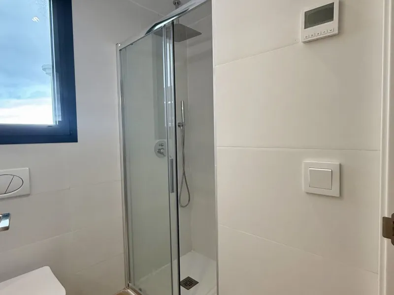 For Sale 3-bedroom, 2-bathroom apartment located in the newly developed Lomas 2 complex within Las Lomas del Higuerón, nestled in the heart of the Costa del Sol. ​