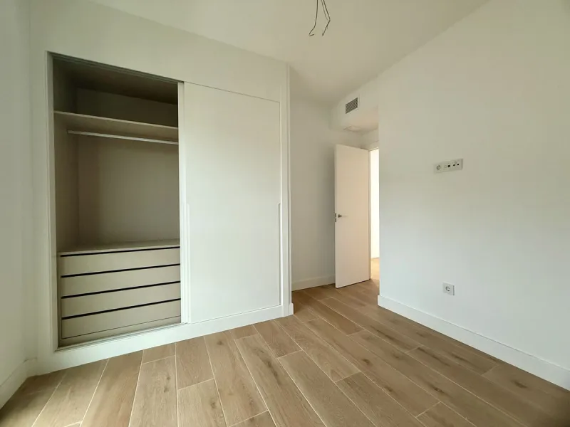 For Sale 3-bedroom, 2-bathroom apartment located in the newly developed Lomas 2 complex within Las Lomas del Higuerón, nestled in the heart of the Costa del Sol. ​