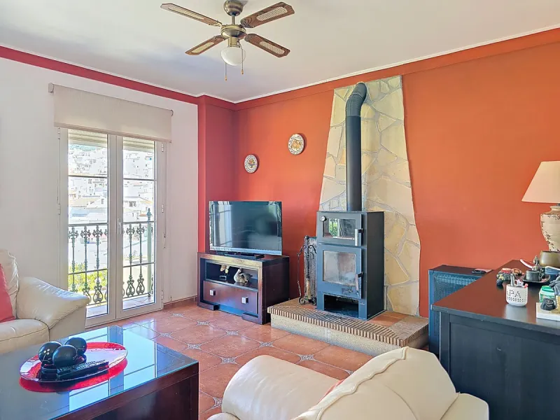 Beautifull Three-Story Villa with Spectacular Views in Canillas de Albaida