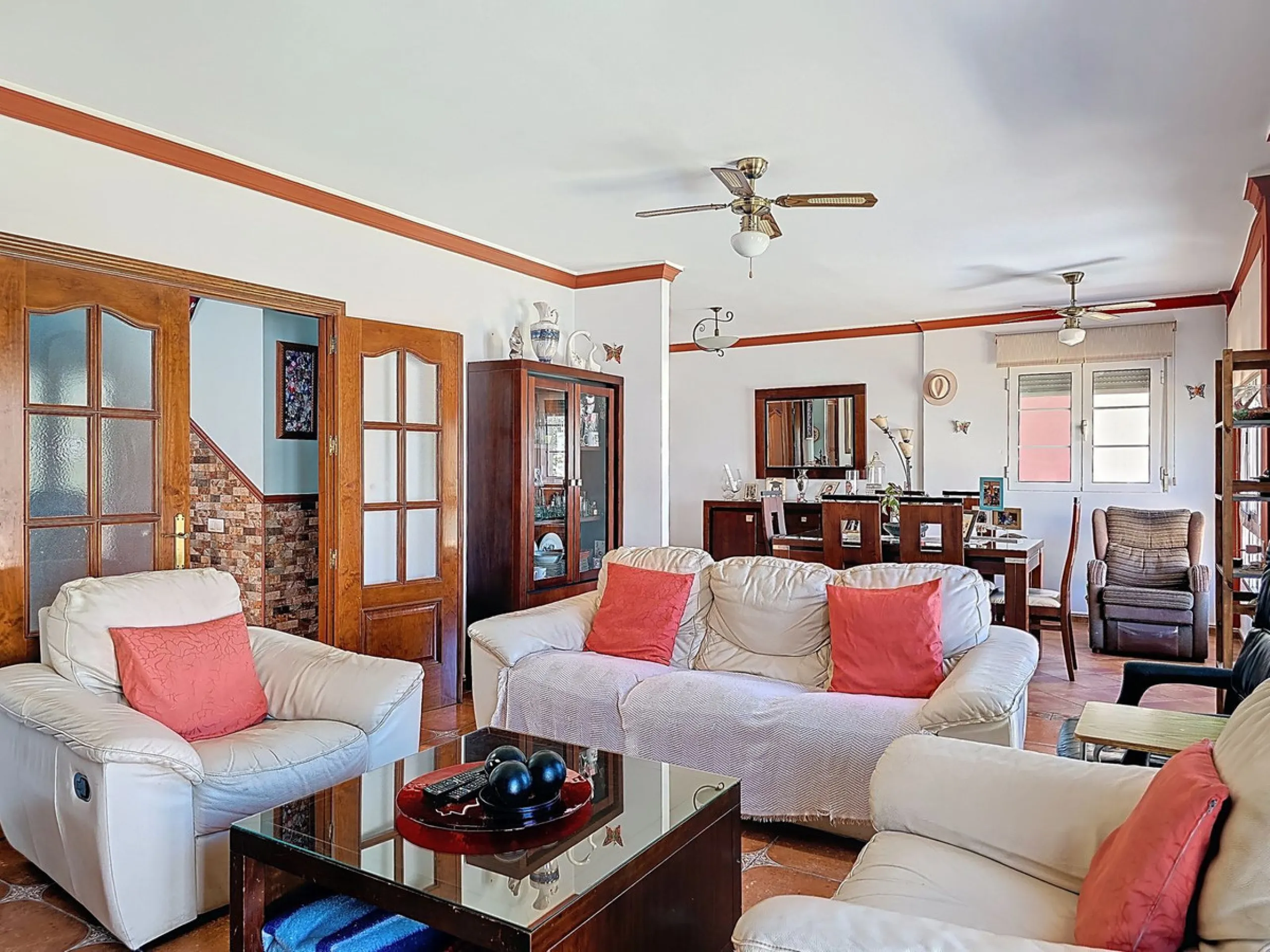 Beautifull Three-Story Villa with Spectacular Views in Canillas de Albaida