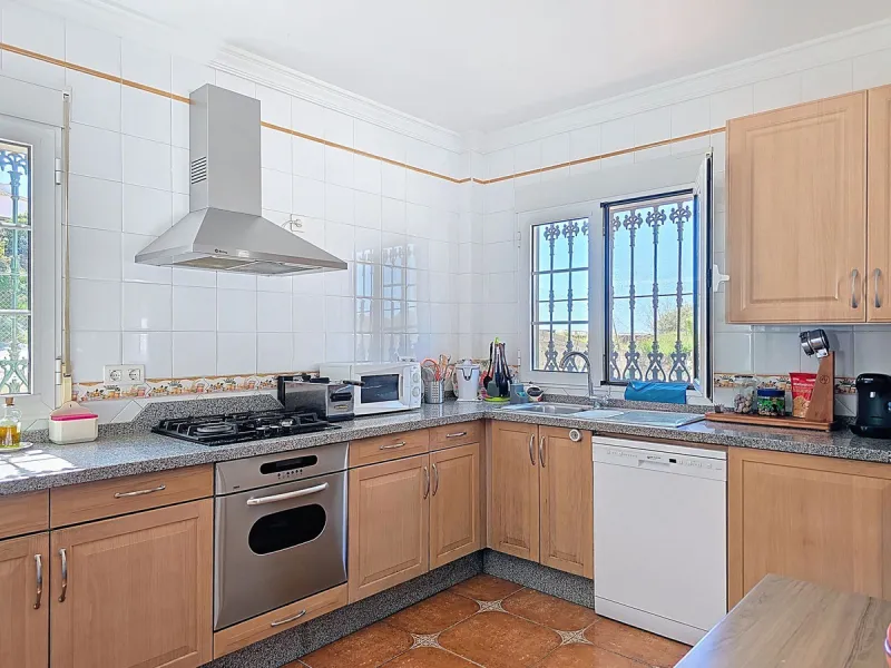Beautifull Three-Story Villa with Spectacular Views in Canillas de Albaida