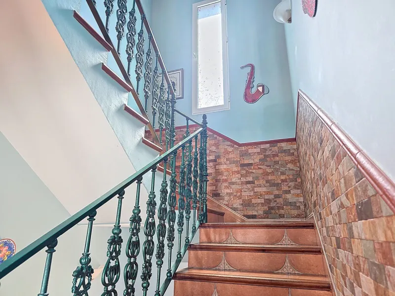 Beautifull Three-Story Villa with Spectacular Views in Canillas de Albaida
