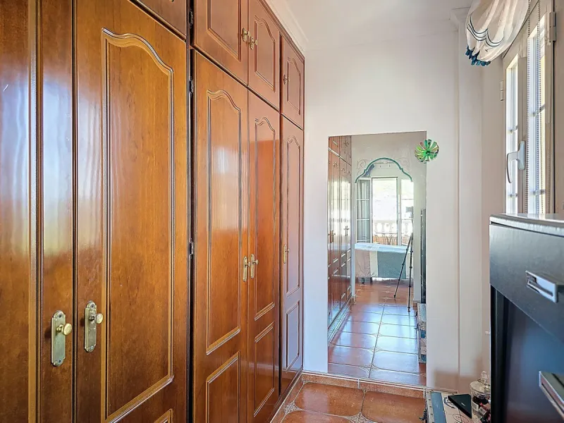 Beautifull Three-Story Villa with Spectacular Views in Canillas de Albaida