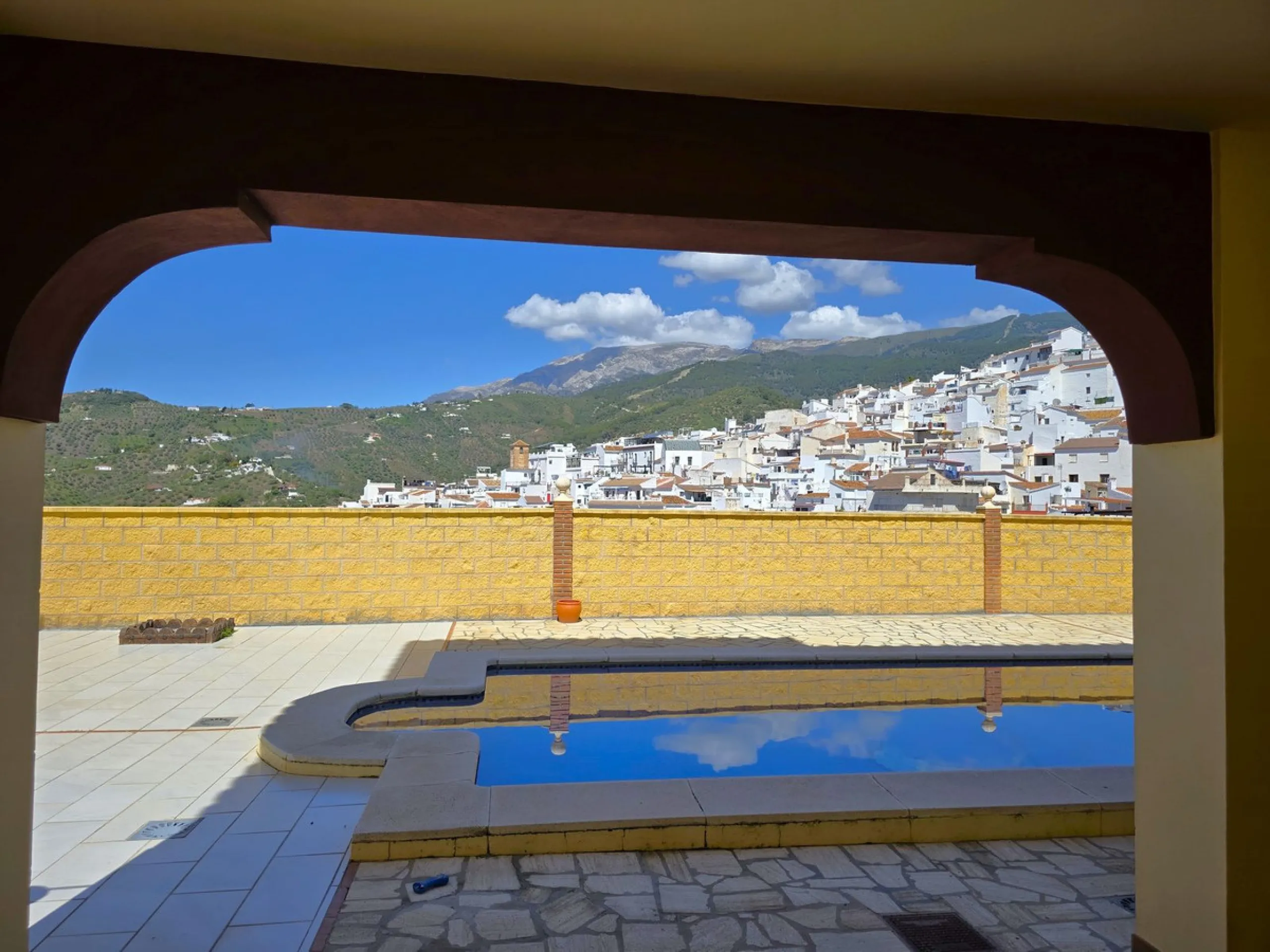 Beautifull Three-Story Villa with Spectacular Views in Canillas de Albaida