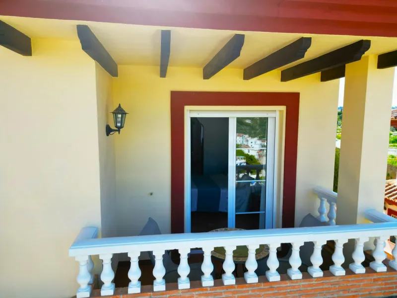 Beautifull Three-Story Villa with Spectacular Views in Canillas de Albaida