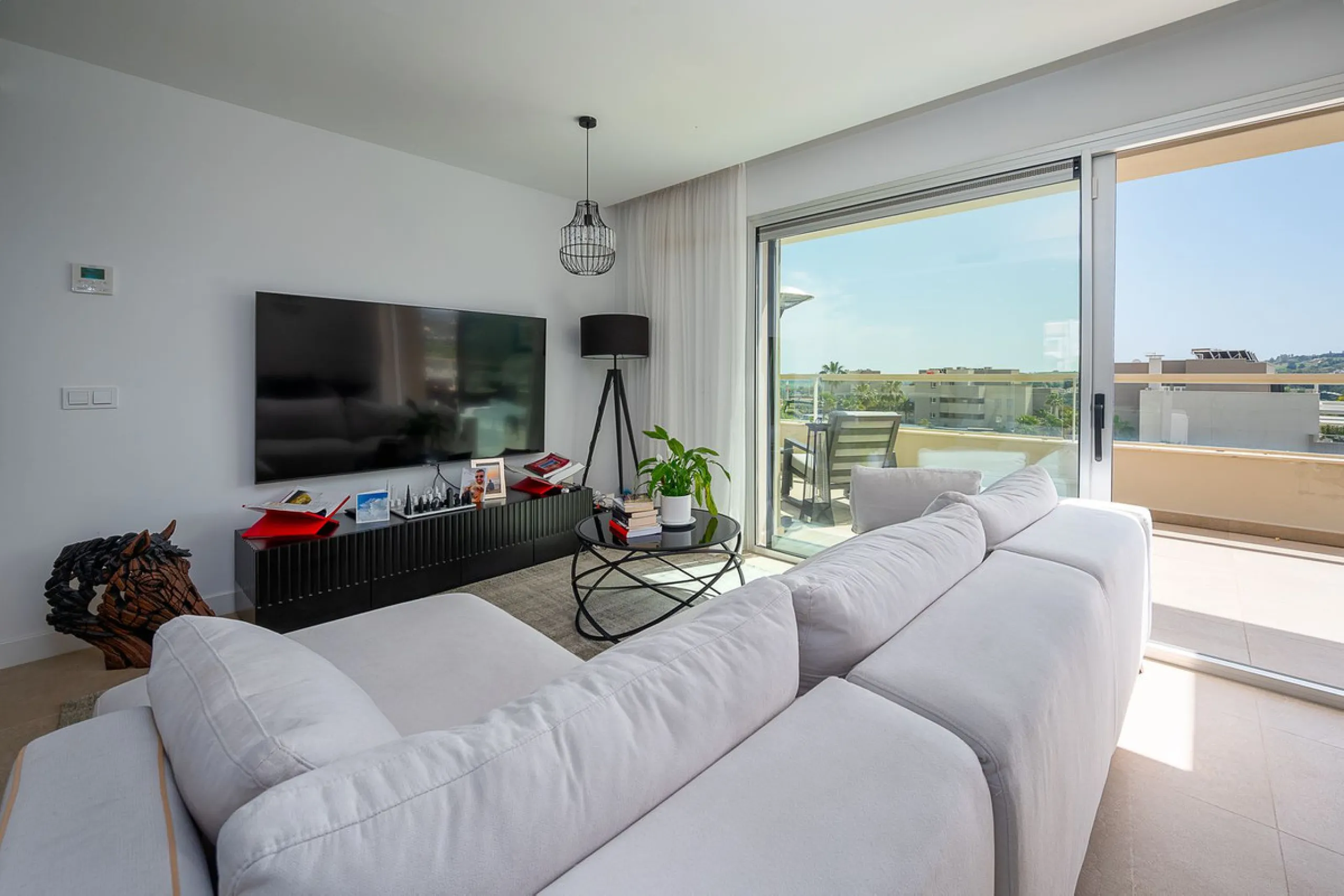 Apartment - Penthouse в продаже в Mijas, Málaga. В доме 3 спален и 2 ванных комнат. Площадь дома 104 м²