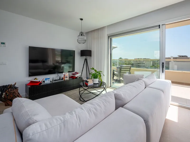 Apartment - Penthouse в продаже в Mijas, Málaga. В доме 3 спален и 2 ванных комнат. Площадь дома 104 м²