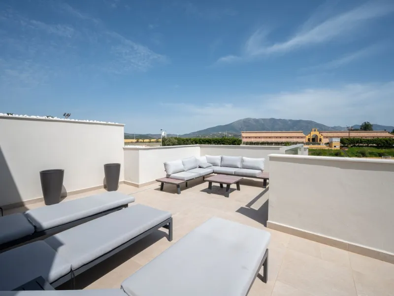 Apartment - Penthouse в продаже в Mijas, Málaga. В доме 3 спален и 2 ванных комнат. Площадь дома 104 м²