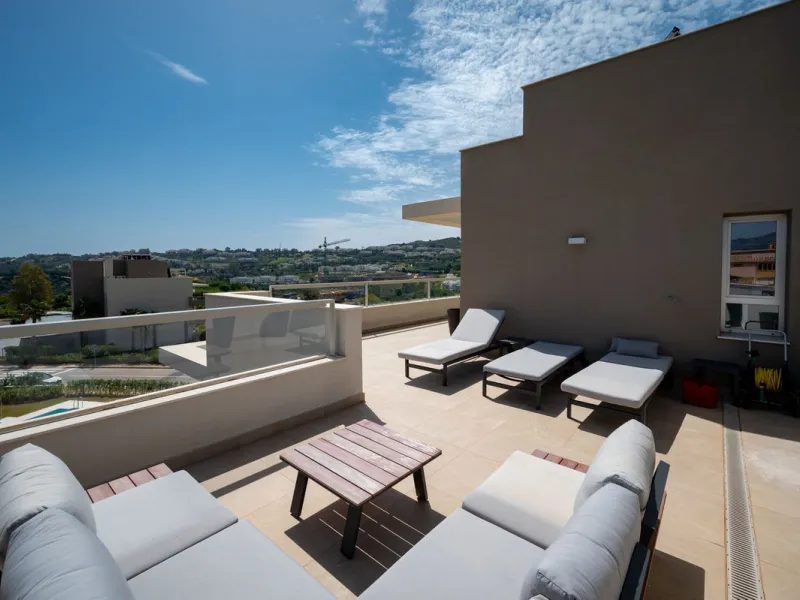 Apartment - Penthouse в продаже в Mijas, Málaga. В доме 3 спален и 2 ванных комнат. Площадь дома 104 м²
