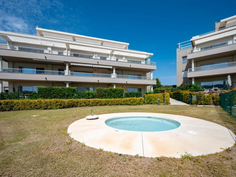 Apartment - Penthouse в продаже в Mijas, Málaga. В доме 3 спален и 2 ванных комнат. Площадь дома 104 м²