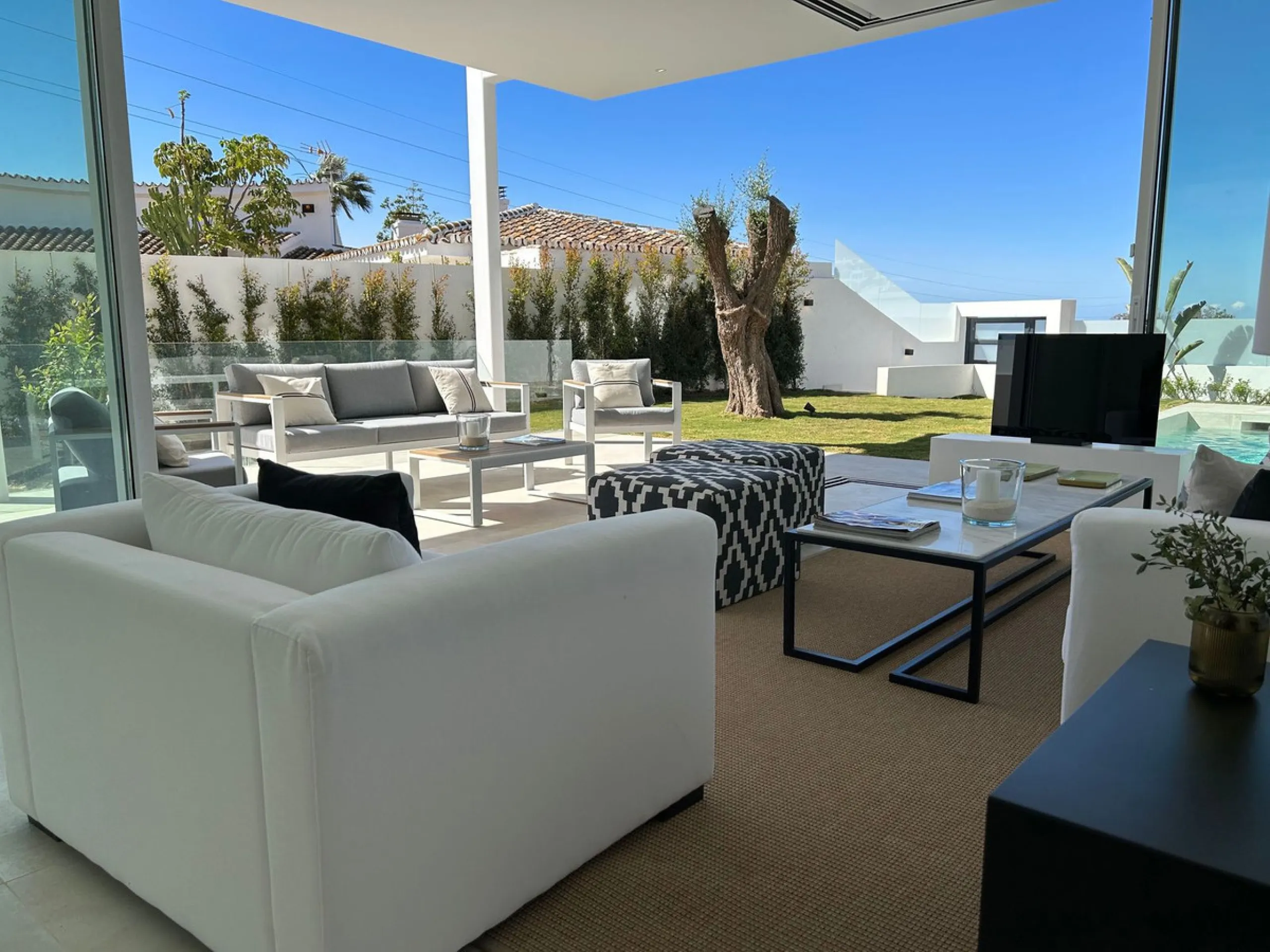 EXCLUSIVE LUXURY VILLA IN MARBELLA