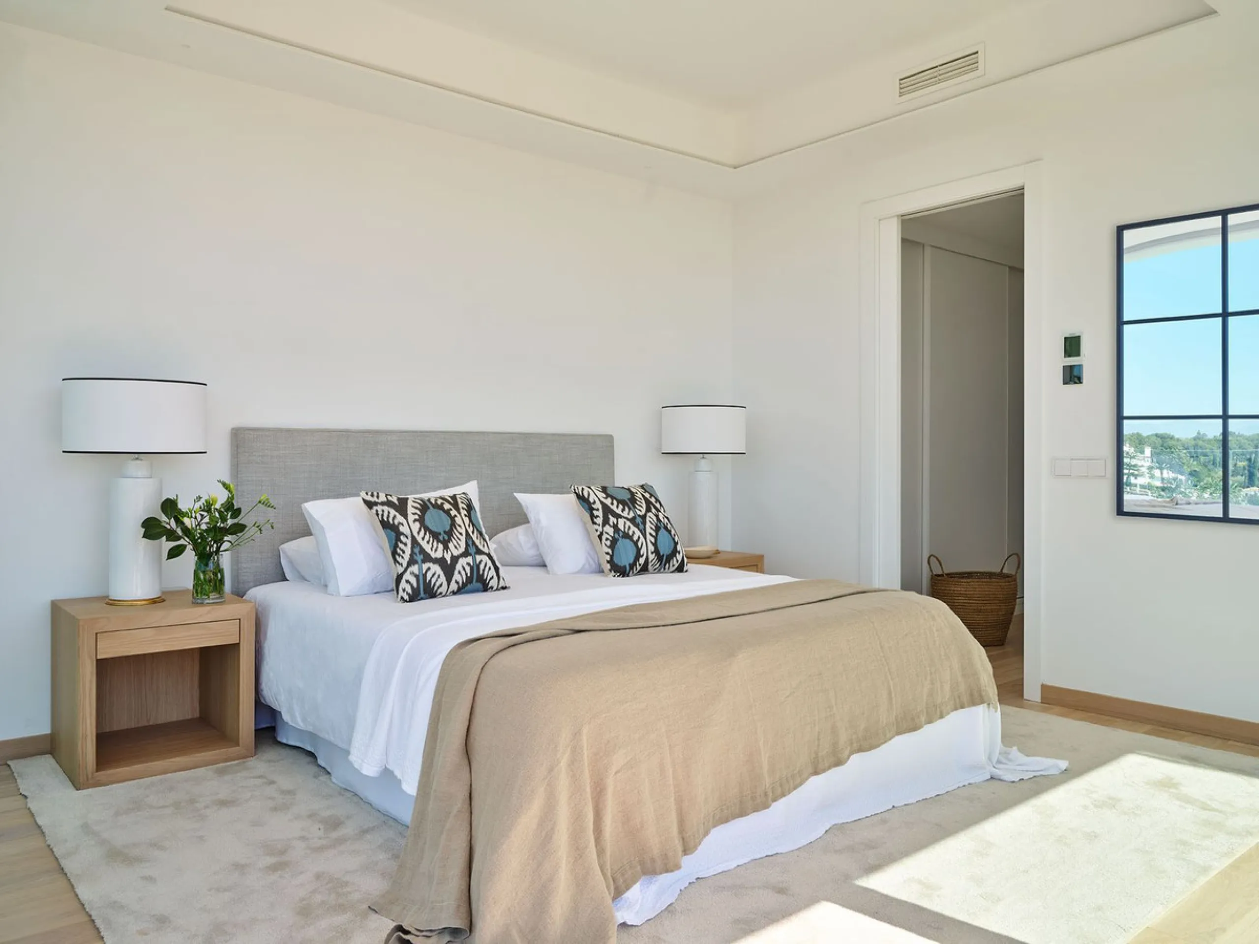 EXCLUSIVE LUXURY VILLA IN MARBELLA