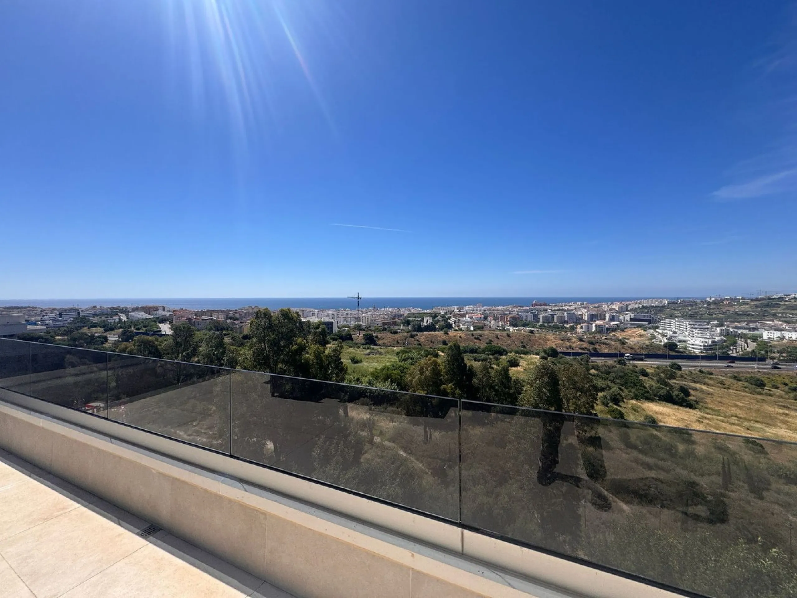 Fantastic brand new duplex penthouse property in a prestigious urbanisation in Estepona.